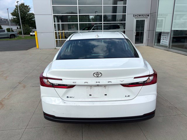 Used 2025 Toyota Camry LE FWD image 6