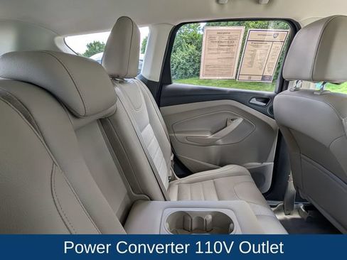 Used 2016 Ford Escape SE w/ SE Chrome Package FWD image 27