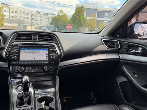 Used 2018 Nissan Maxima 3.5 SL FWD image 25