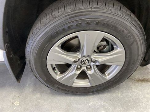 Certified 2024 Toyota RAV4 XLE w/ Convenience Package image 19