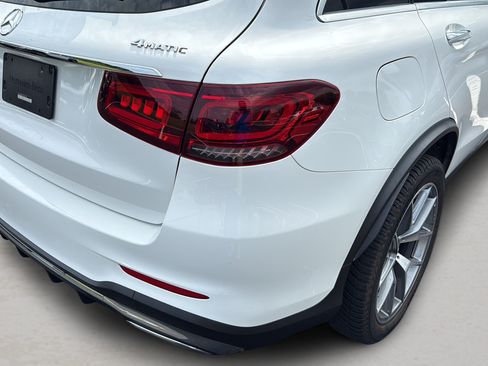 Used 2020 Mercedes-Benz GLC 300 4MATIC image 11