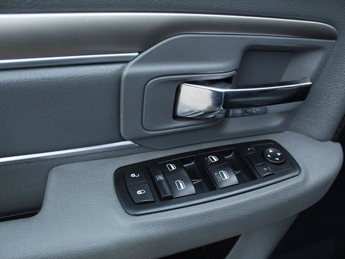 Used 2015 RAM 1500 Lone Star AWD/4WD image 15