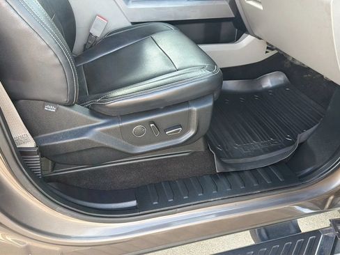 Used 2018 Ford F150 XLT w/ Equipment Group 302A Luxury AWD/4WD image 91