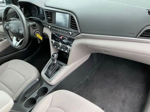 Used 2020 Hyundai Elantra SEL FWD image 21