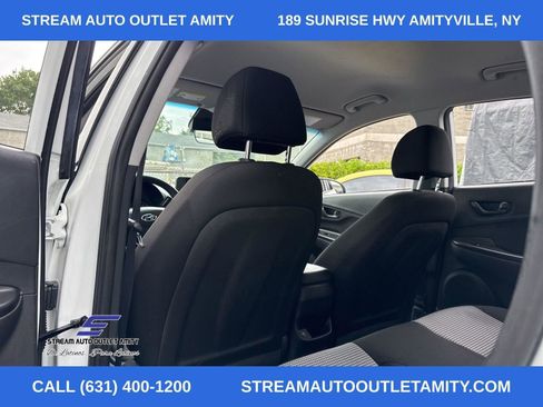 Used 2023 Hyundai Kona SE image 27