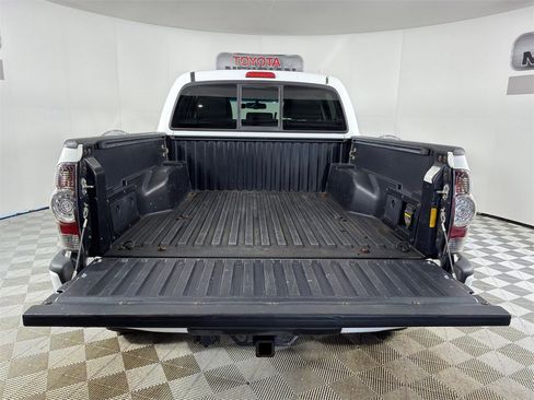 Used 2013 Toyota Tacoma 4x4 Double Cab image 18