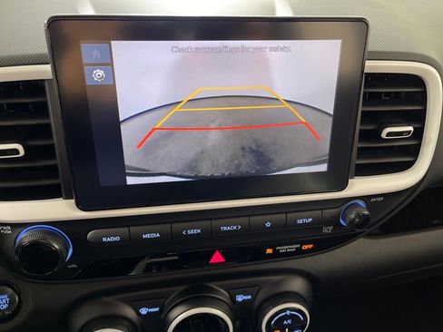 New 2026 Hyundai Venue SEL image 18