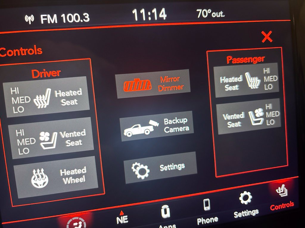 Used 2021 RAM 1500 Laramie AWD/4WD image 19
