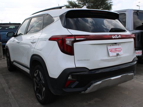 Used 2024 Kia Seltos SX w/ SX Sunroof Package AWD/4WD image 6