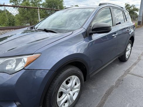 Used 2014 Toyota RAV4 LE FWD image 8
