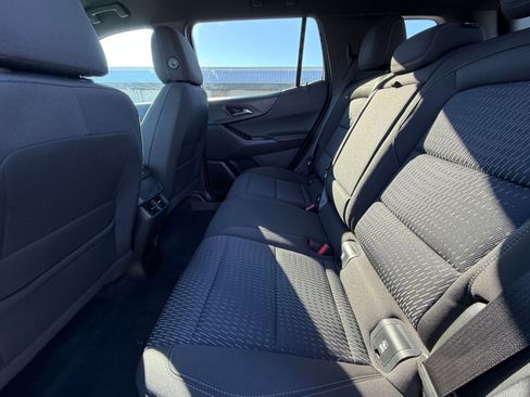 Used 2025 Chevrolet Equinox LT image 23