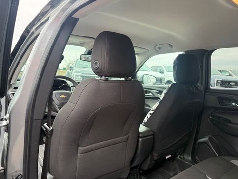 Used 2023 Chevrolet TrailBlazer LT w/ Convenience Package image 9