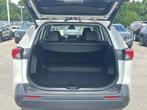 Used 2022 Toyota RAV4 XLE Premium AWD/4WD image 13
