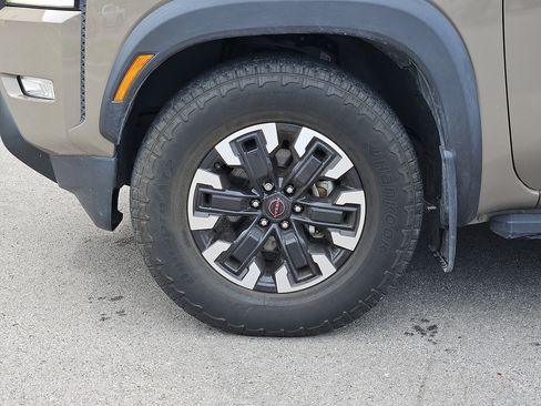 Used 2023 Nissan Frontier Pro-X w/ Pro Convenience Package RWD image 9