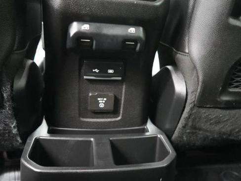 Used 2018 Jeep Wrangler Unlimited Rubicon w/ Dual Top Group image 48