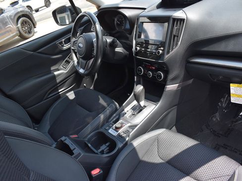 Used 2023 Subaru Forester Premium image 15