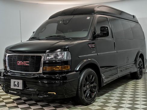 Used 2023 GMC Savana 2500 RWD image 5