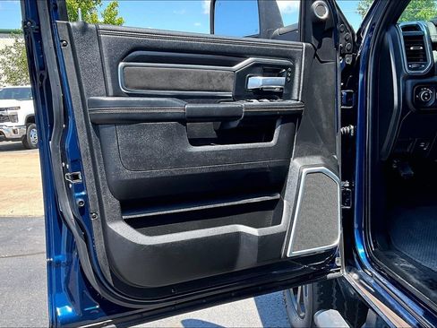 Used 2023 RAM 2500 Laramie AWD/4WD image 16