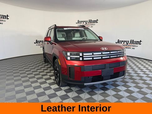 Used 2025 Hyundai Santa Fe SEL image 6