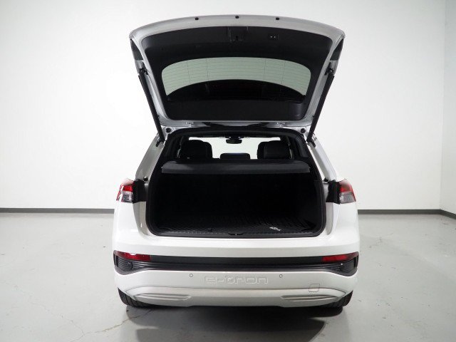 Used 2023 Audi Q4 e-tron Premium Plus w/ Premium Plus RWD image 38