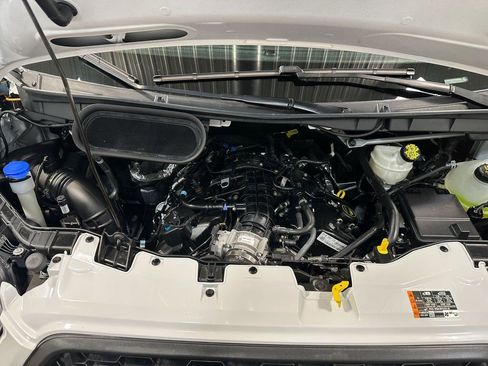 Used 2023 Ford Transit 350 DRW AWD image 91