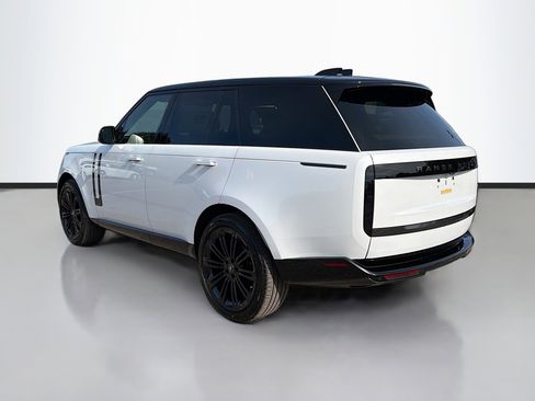 New 2025 Land Rover Range Rover SE image 3