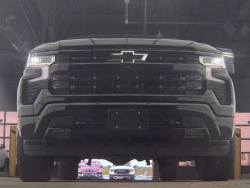 Used 2024 Chevrolet Silverado 1500 RST w/ Convenience Package II AWD/4WD image 3
