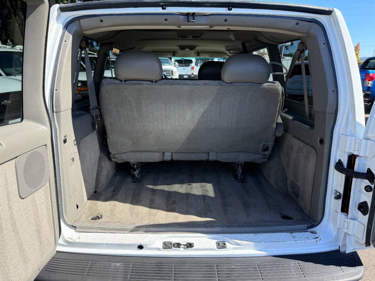 Used 2003 Chevrolet Astro LT AWD/4WD image 9