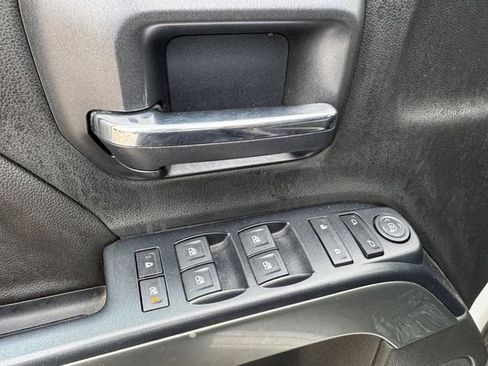 Used 2018 Chevrolet Silverado 1500 LT w/ LT Eassist Package image 5