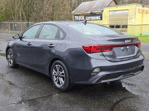 Used 2023 Kia Forte LXS image 4