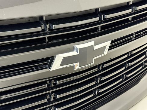Used 2023 Chevrolet Suburban RST image 35