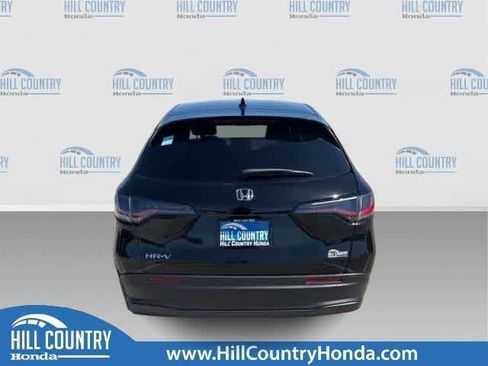 Certified 2026 Honda HR-V LX image 5