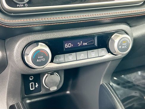 Used 2019 Nissan Kicks SR FWD image 15