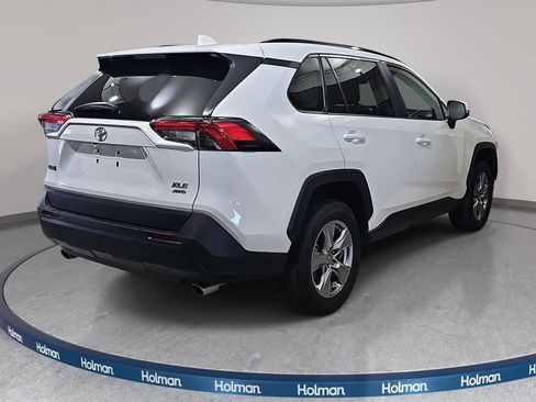 Used 2025 Toyota RAV4 XLE AWD/4WD image 6
