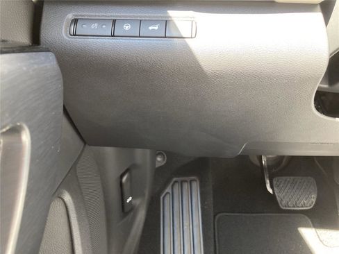 New 2026 Nissan Pathfinder SL w/ SL Premium Package FWD image 20