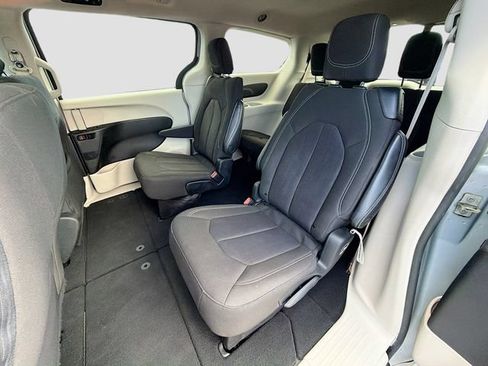 Used 2023 Chrysler Voyager LX FWD image 24