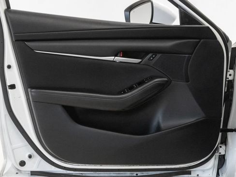 Used 2025 MAZDA MAZDA3 s FWD image 8