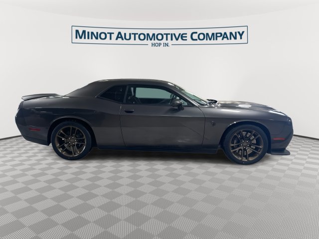 Used 2022 Dodge Challenger SRT Hellcat RWD image 10
