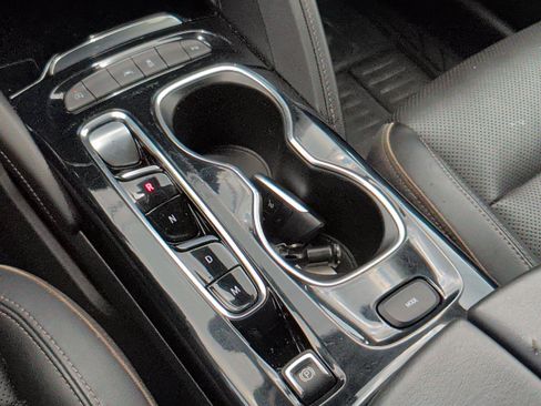 Used 2023 Buick Envision Essence FWD image 20