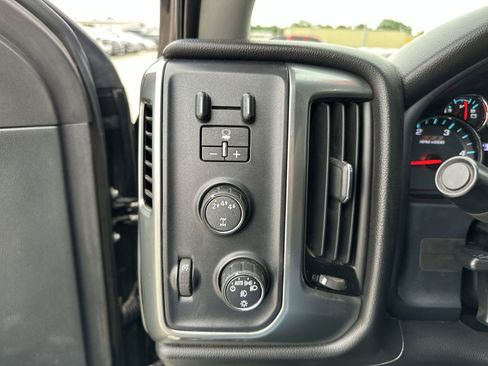 Used 2018 Chevrolet Silverado 3500 LT w/ LT Convenience Package AWD/4WD image 16