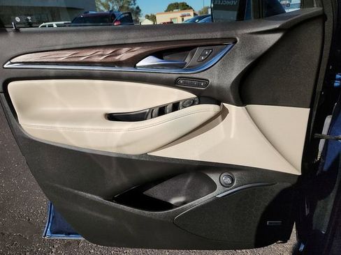 Certified 2024 Buick Enclave Avenir w/ Avenir Technology Package image 13