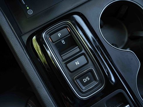 Used 2024 Honda Pilot TrailSport image 30