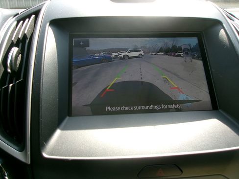 Used 2020 Ford Edge SEL w/ Convenience Package AWD/4WD image 16