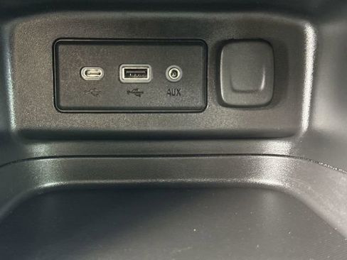Used 2022 Chevrolet Equinox RS AWD/4WD image 34