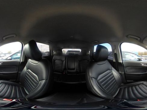 Used 2022 Ford Edge SEL image 42