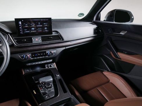 Certified 2025 Audi Q5 Prestige AWD/4WD image 17