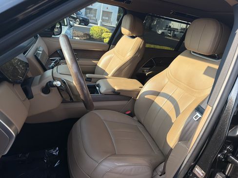 Used 2024 Land Rover Range Rover Long Wheelbase SE AWD/4WD image 16