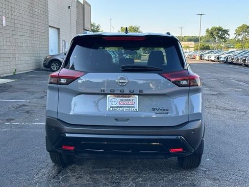 Used 2023 Nissan Rogue SV w/ SV Premium B Package AWD/4WD image 5
