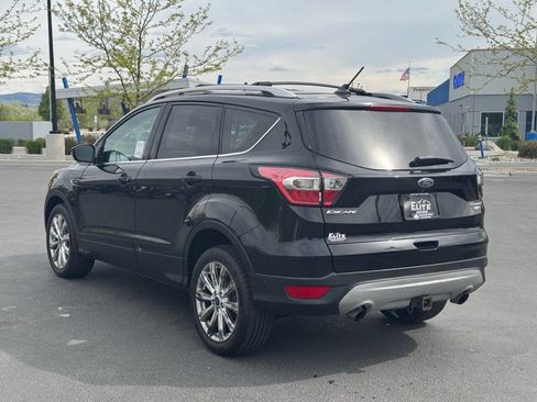 Used 2018 Ford Escape Titanium w/ Ford Safe & Smart Package AWD/4WD image 10