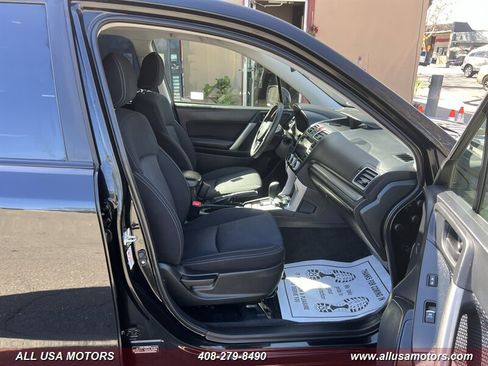 Used 2018 Subaru Forester 2.5i Premium image 32